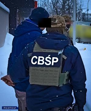 [VIDEO] Rozbita grupa, zlikwidowane agencje towarzyskie w wielkiej brytanii, zatrzymani podejrzani