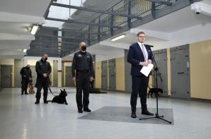 Dożywotnie utrzymanie i opieka nad psami w Służbie Więziennej