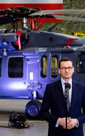 [VIDEO] Premier Mateusz Morawiecki o umowie na śmigłowce Black Hawk: Dbamy o nasze bezpieczeństwo i wzmacniamy polski przemysł