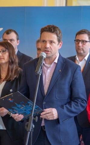 Warszawscy gimnazjaliści napiszą egzaminy!