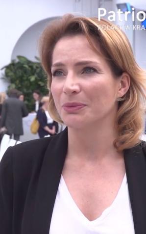 [VIDEO] Anna Dereszowska: Po emisji odcinka „Starsza pani musi fiknąć” tata stwierdził, że z przyjemnością zrobiłby to jeszcze raz. Mieliśmy tam dla siebie dużo czasu