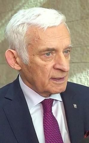 [VIDEO] Jerzy Buzek: Unia Europejska może dać przykład reszcie świata w walce o klimat. To też może napędzić europejską gospodarkę