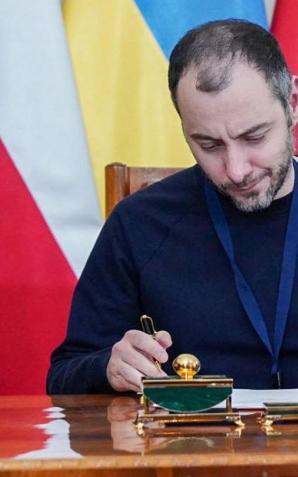 Memorandum dot. odbudowy Ukrainy podpisane przez ministra rozwoju i technologii Waldemara Budę i wicepremiera Ukrainy Oleksandra Kubrakova.