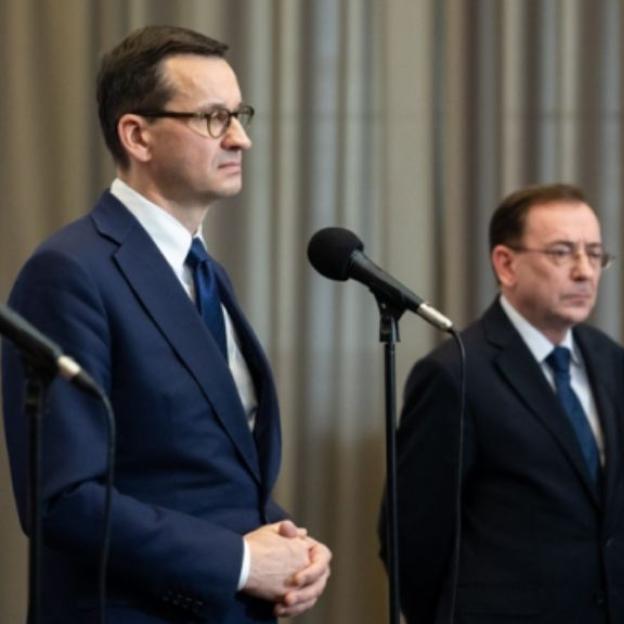 [VIDEO] Premier: W Polsce działają dwa laboratoria prowadzące badania koronawirusa, a sześć kolejnych jest uruchamianych