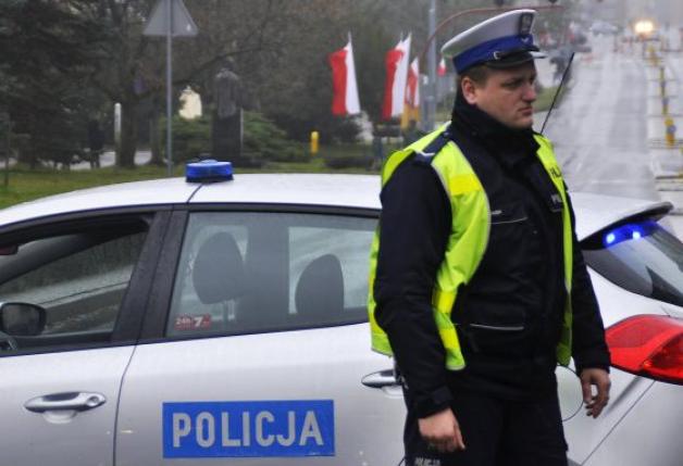 Ruszył długi majowy weekend. Więcej kontroli na drogach. Sprawmy by było bezpiecznie