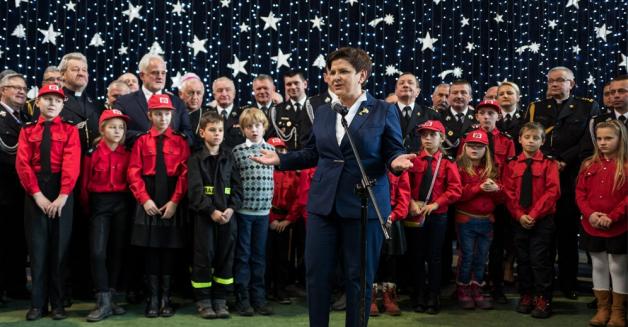 Premier Beata Szydło: Niektórzy politycy zapomnieli o tym, że trzeba szanować innych, że trzeba być odpowiedzialnym za Polskę