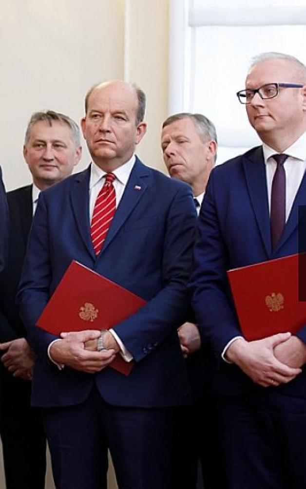 [VIDEO] KPRM: Premier wręczył nowym wojewodom akty powołania