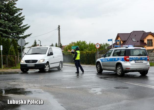 Mobilizacja służb dla bezpieczeństwa mieszkańców – niewybuch zabezpieczony przez saperów i policjantów