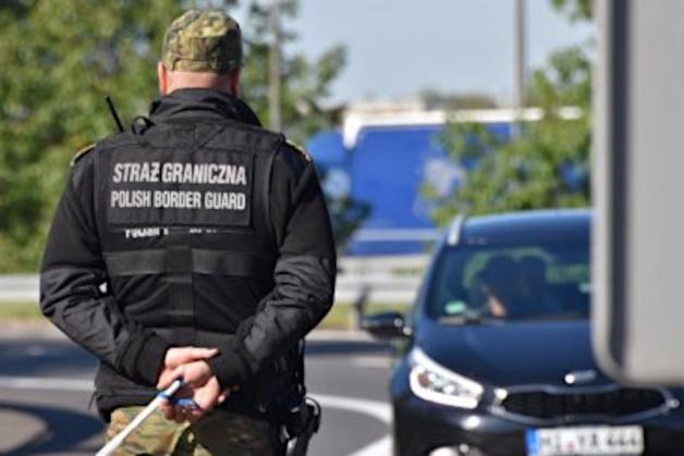 Cudzoziemcy, obywateli Rosji pochodzących z Czeczenii,  nadużyli procedury uchodźczej i zostali zatrzymani na terenie Niemiec za nielegalny pobyt 